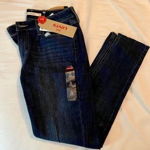 Levi women’s jeans size 30